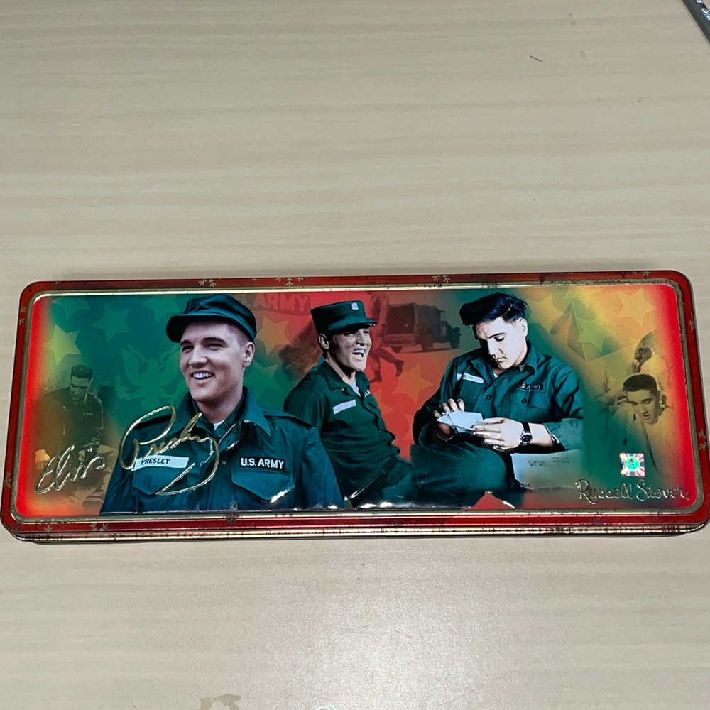 Elvis Presley Russell Stover Candies Hinged Collectible Tin 2002 Vintage